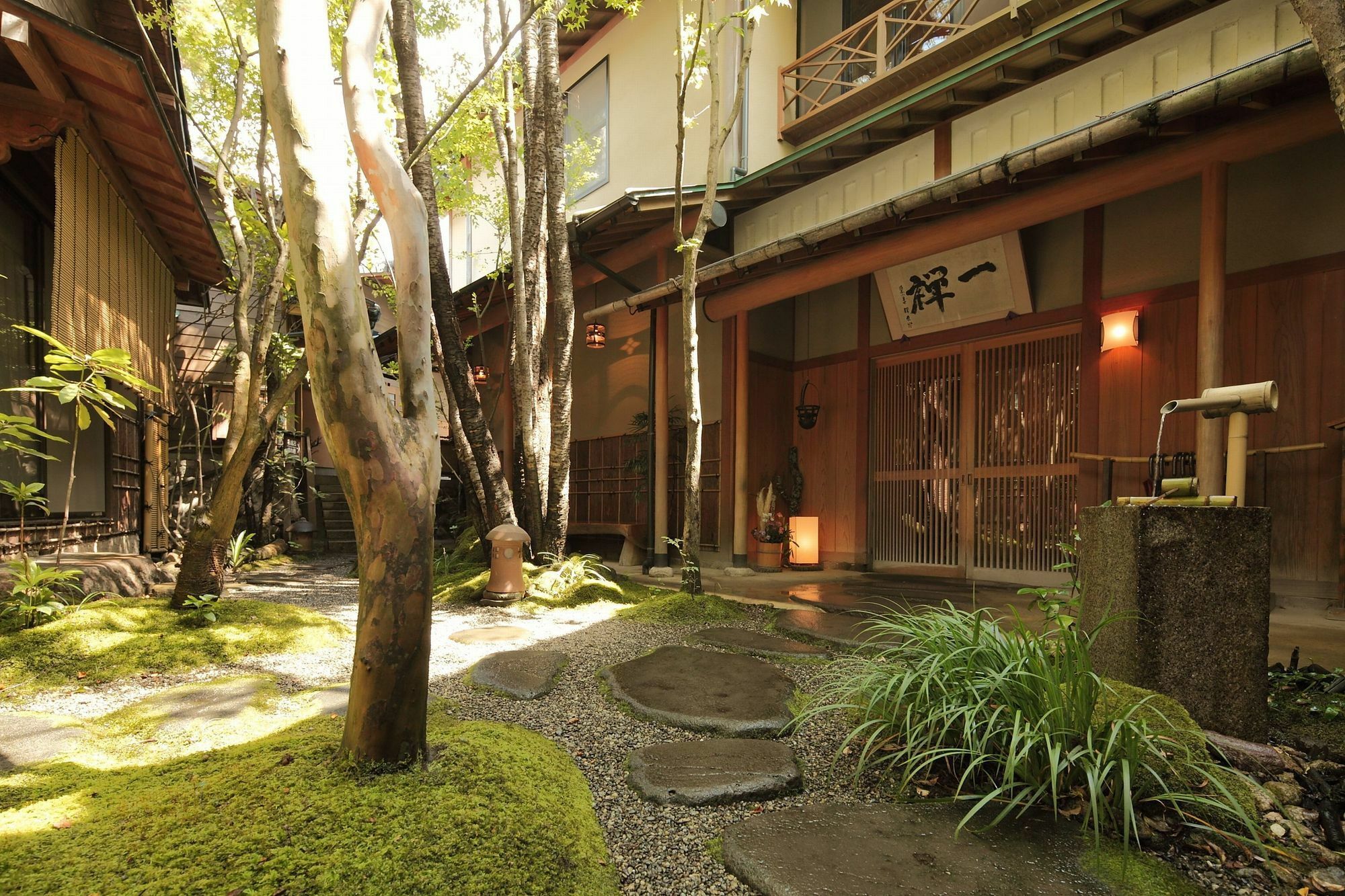 Oyado Ichizen Hotel Yufu Exterior photo